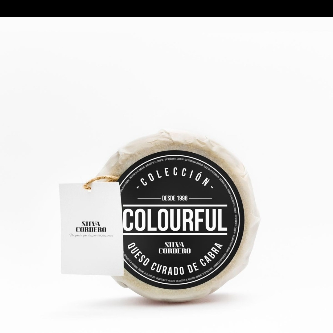 QUESO CURADO DE CABRA AROMATIZADO CON CARBON VEGETAL