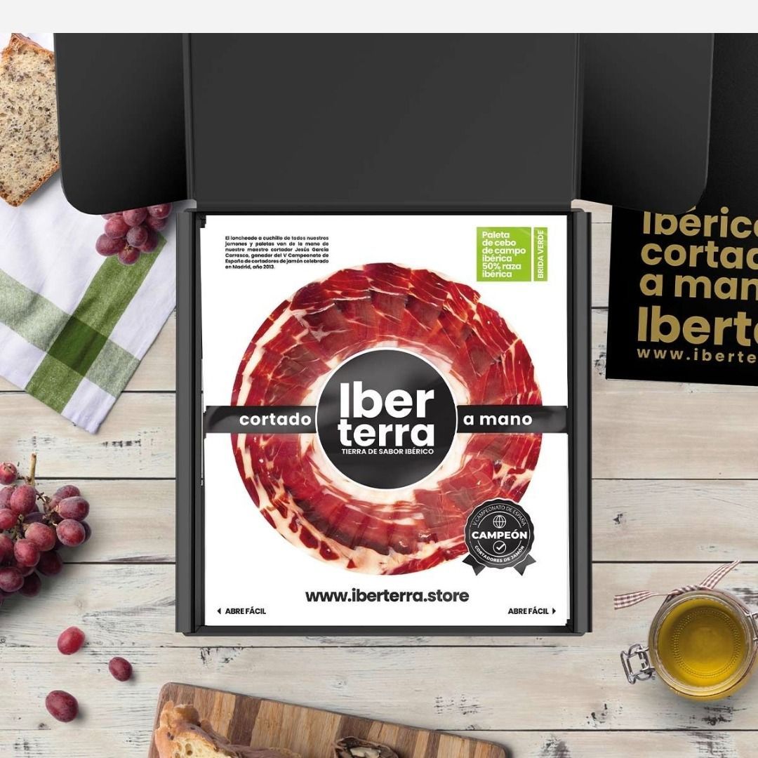 Paleta De Cebo De Campo Ibérica. Loncheado a Cuchillo Gratis